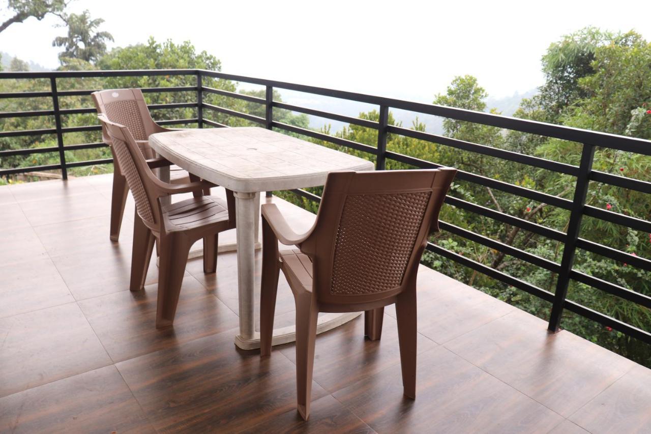 Coorg Nature Breeze Home Stay Мадікері Екстер'єр фото